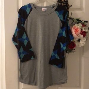 LuLaRoe Randy Tee Heather Gray and Pattern Sleeve